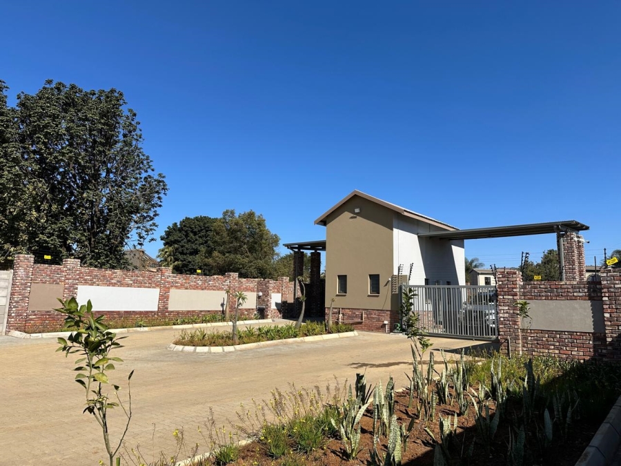 3 Bedroom Property for Sale in Waterval East North West